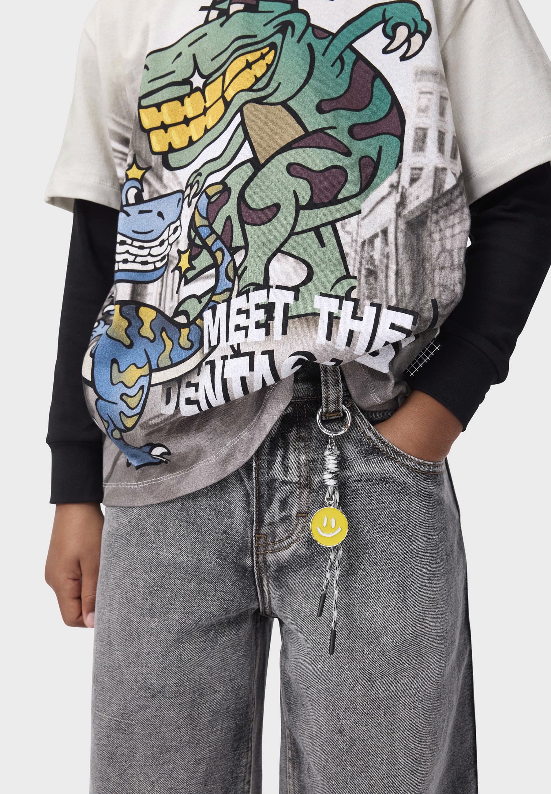 MOLO Jungen T-Shirt Rodney Dino-Print mit breitem Goldzahn-Grinsen