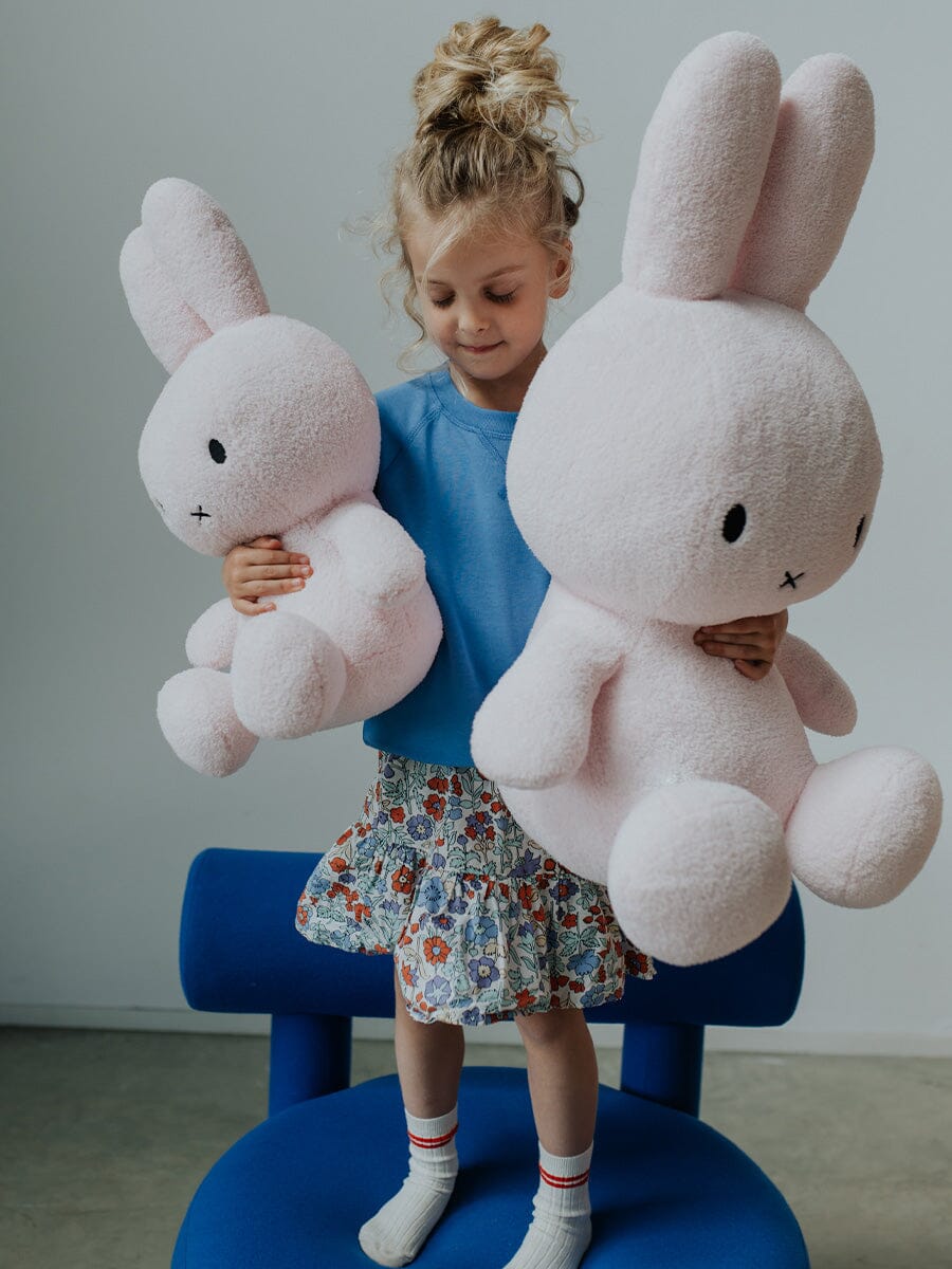 Miffy terry sitzend Farbe Rosa 70 cm Kuscheltiere Bon Ton Toys