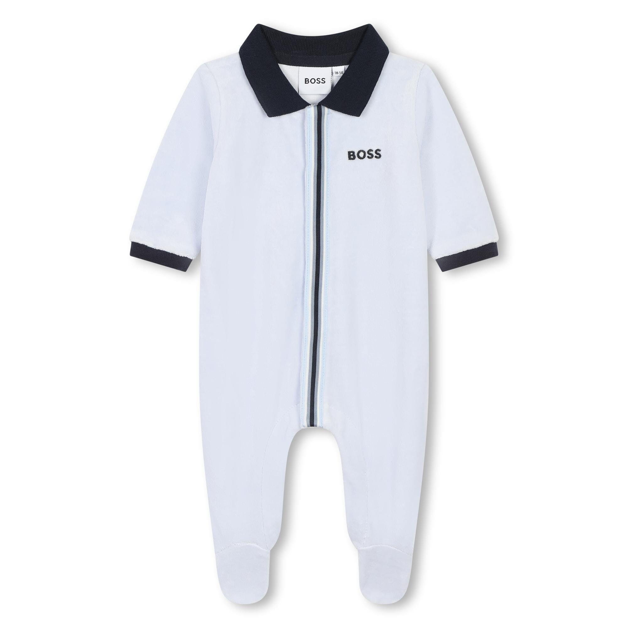BOSS Baby Velours-Pyjama himmelblau Polokragen Logo Schwarz Strampler Boss
