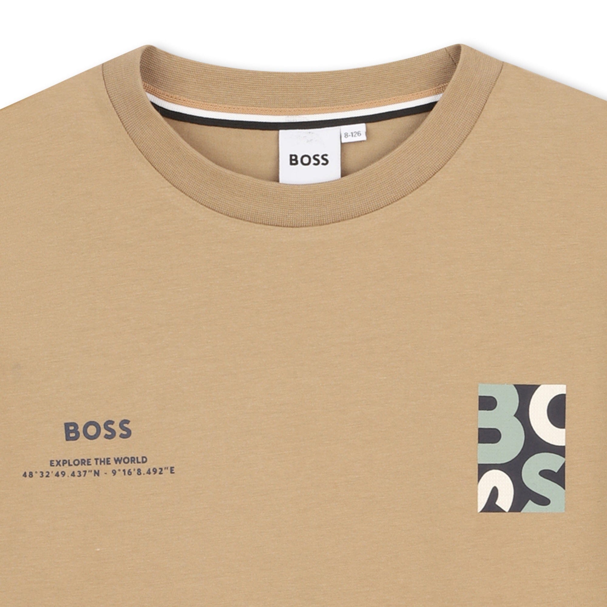 BOSS Kidswear Kurzärmeliges T-Shirt „Dunkel Beige“ mit GPS-Print & Logo-Patch T-Shirt Boss Kidswear
