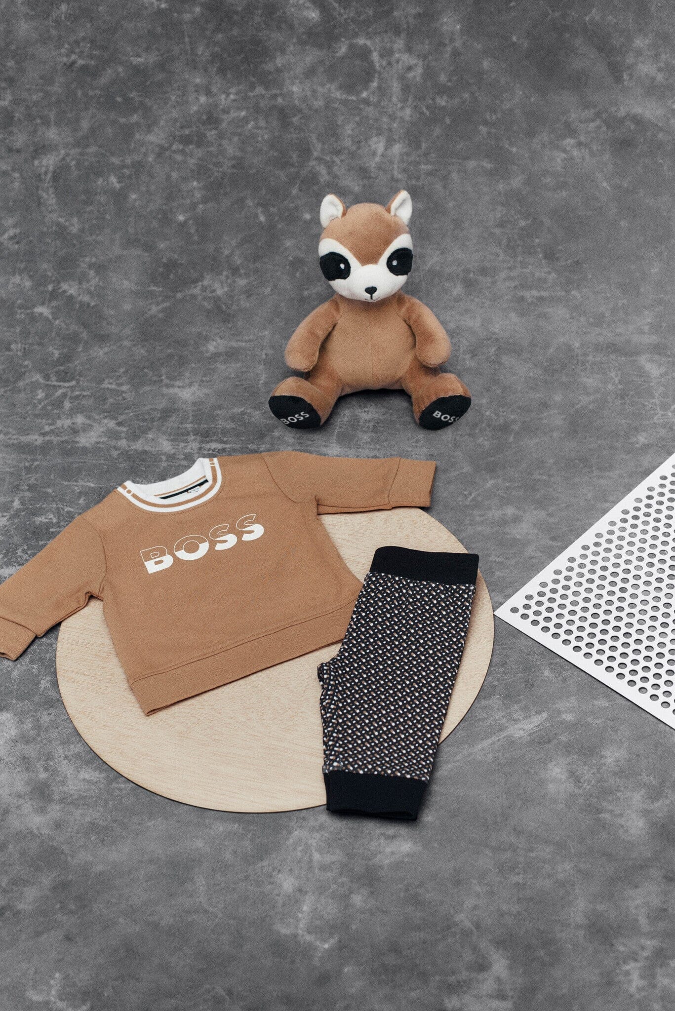 Hugo Boss Kuscheltier roter Panda weiß braun mit Logo Kuscheltiere Boss