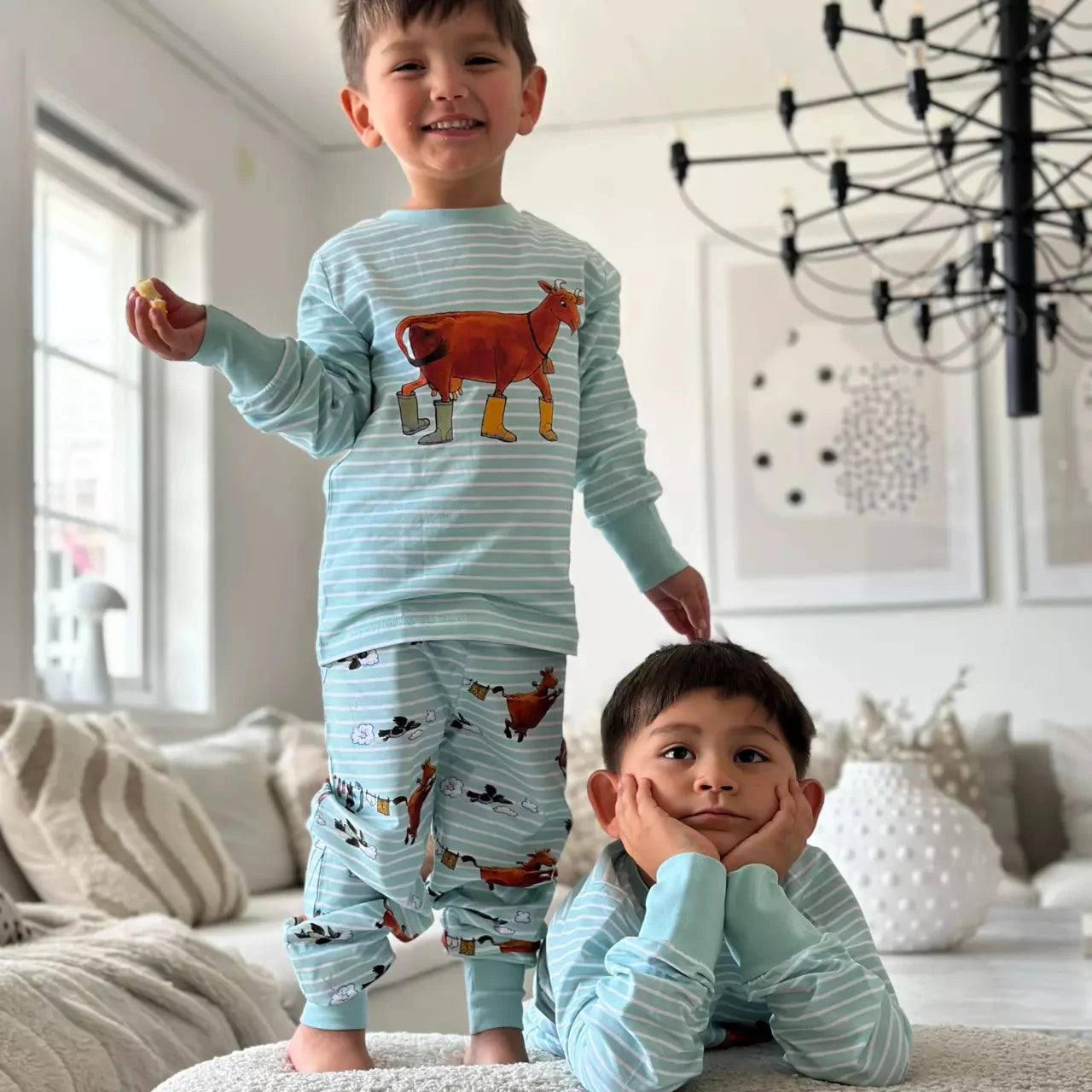 Geggamoja® Pyjama 2-teilig Mama Muh und die Krähe – Mint, aus Bio-Baumwolle Schlafanzug Geggamoja