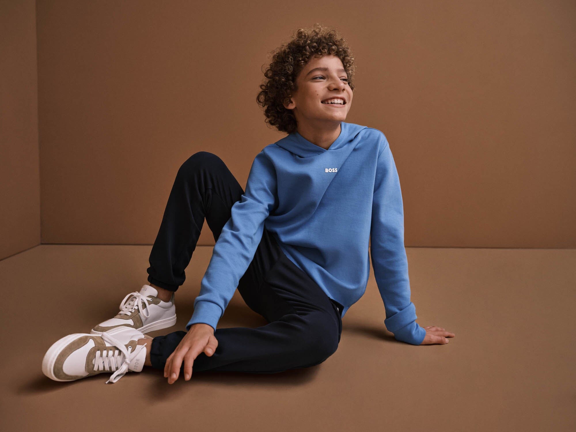 HUGO BOSS Kinder Kapuzen-Sweatshirt himmelblau mit Logo Print Hoodie Boss