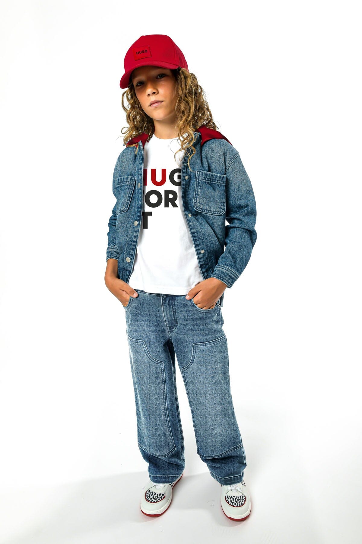 HUGO coole Jeansjacke mit roter Kapuze Jacke HUGO