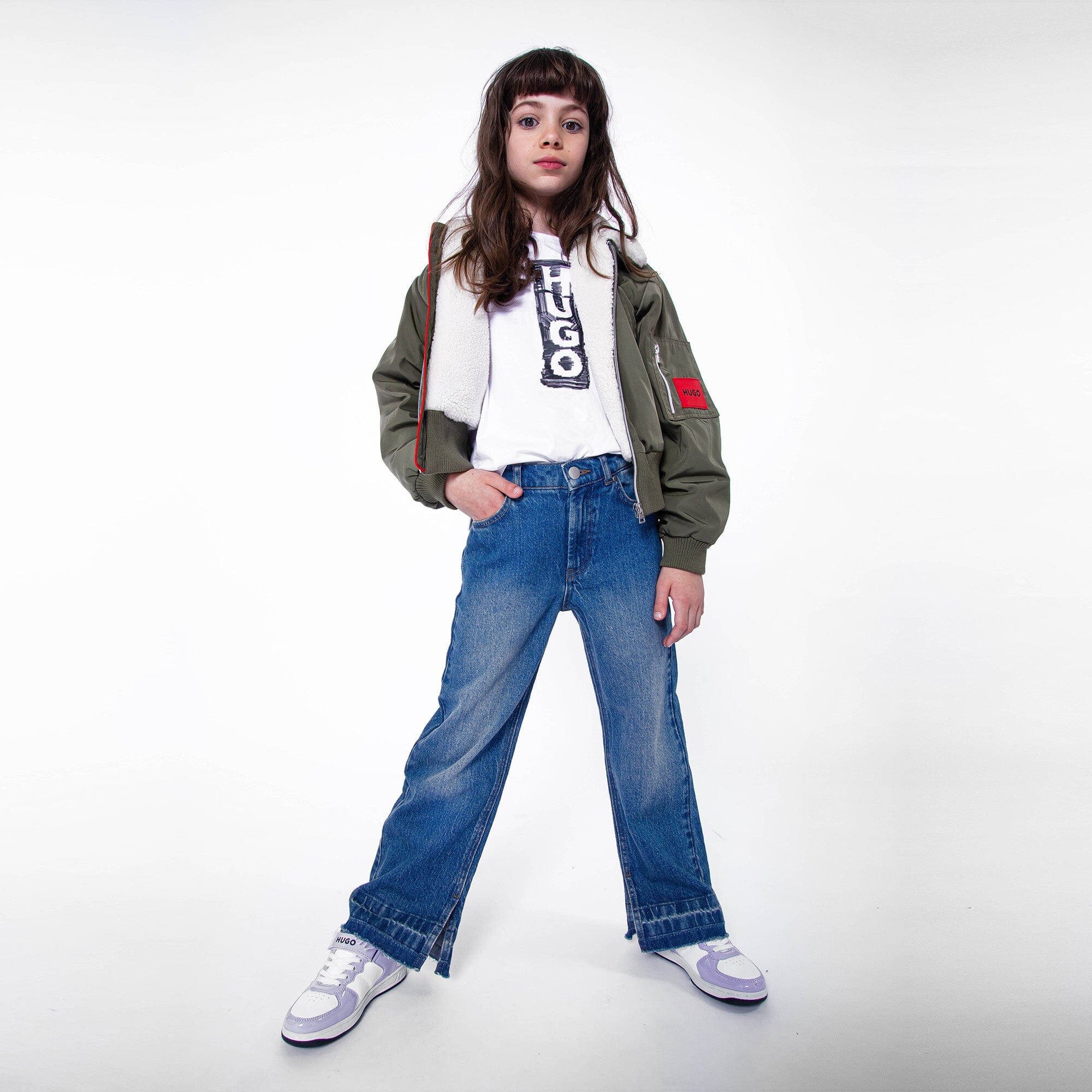 HUGO Kinder kurzarm T-Shirt in weiß mit Logo Druck aus Biobaumwolle T-Shirt HUGO