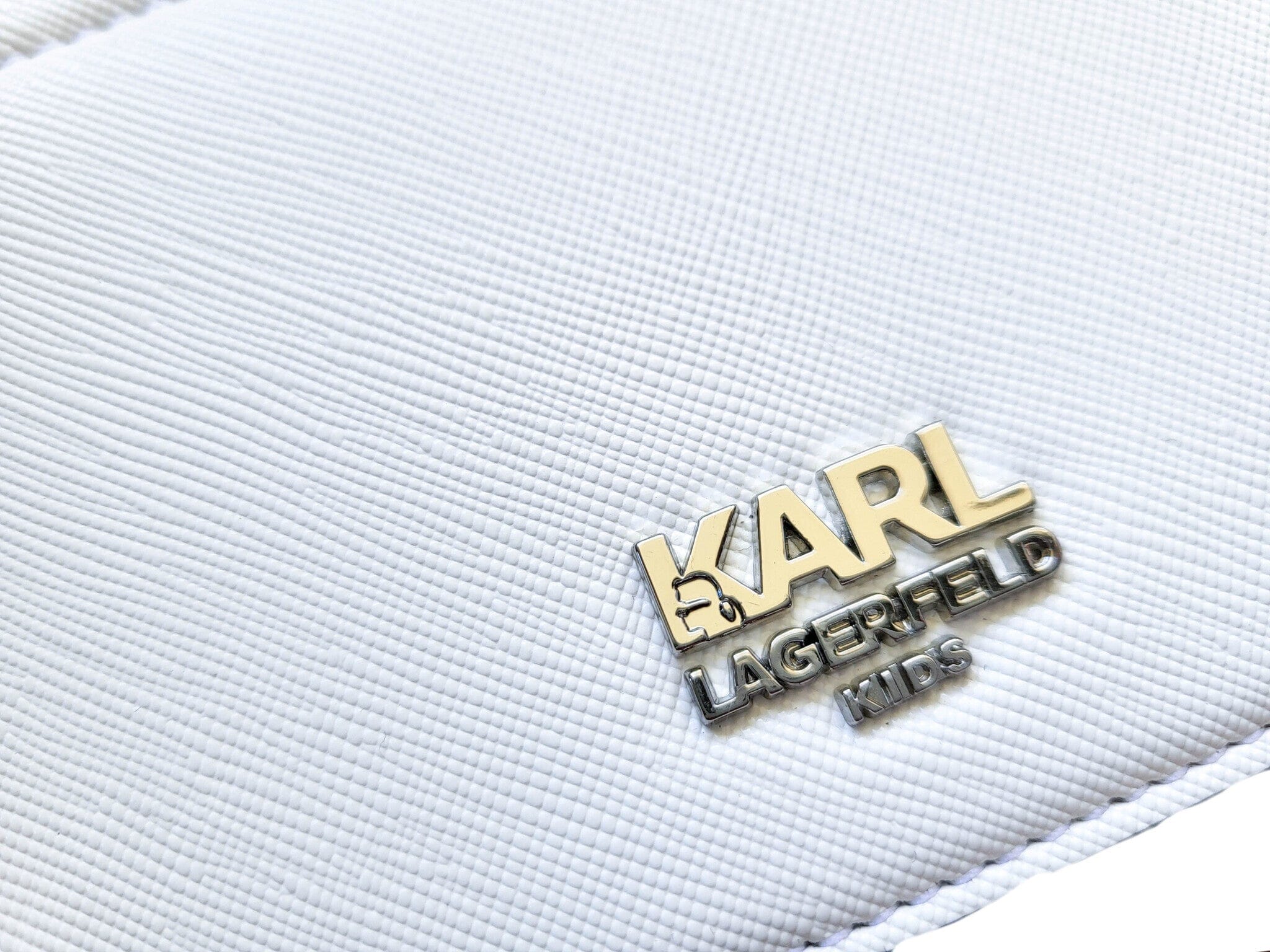 KARL LAGERFELD KIDS Tasche Choupette silber weiß schwarz Tasche Karl Lagerfeld