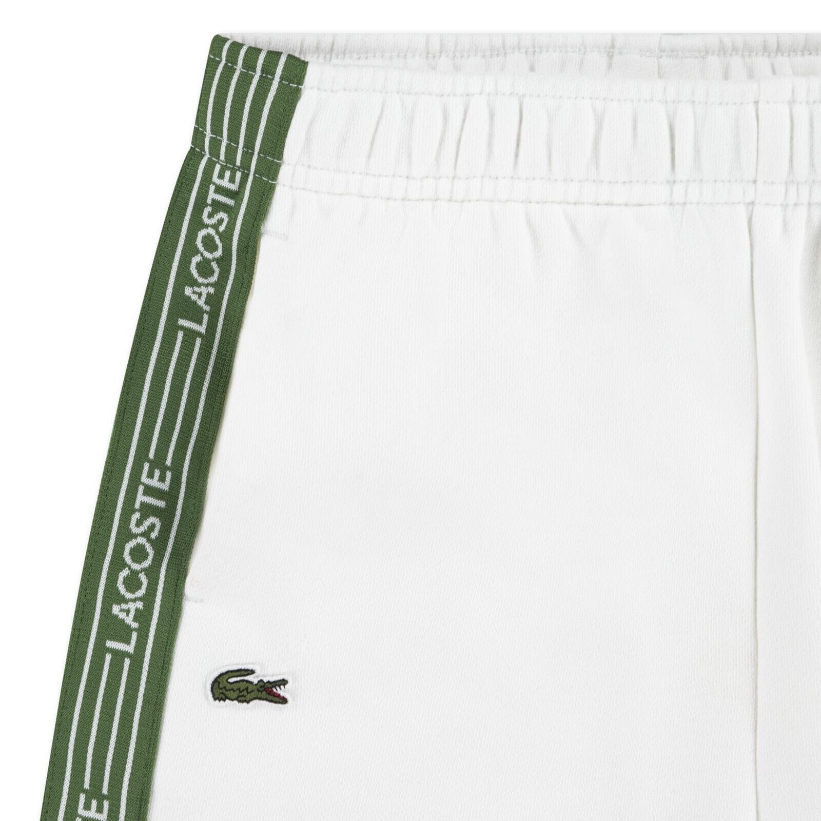 Lacoste Kinder Shorts mit Logo-Seitenstreifen in Weiß Shorts Lacoste