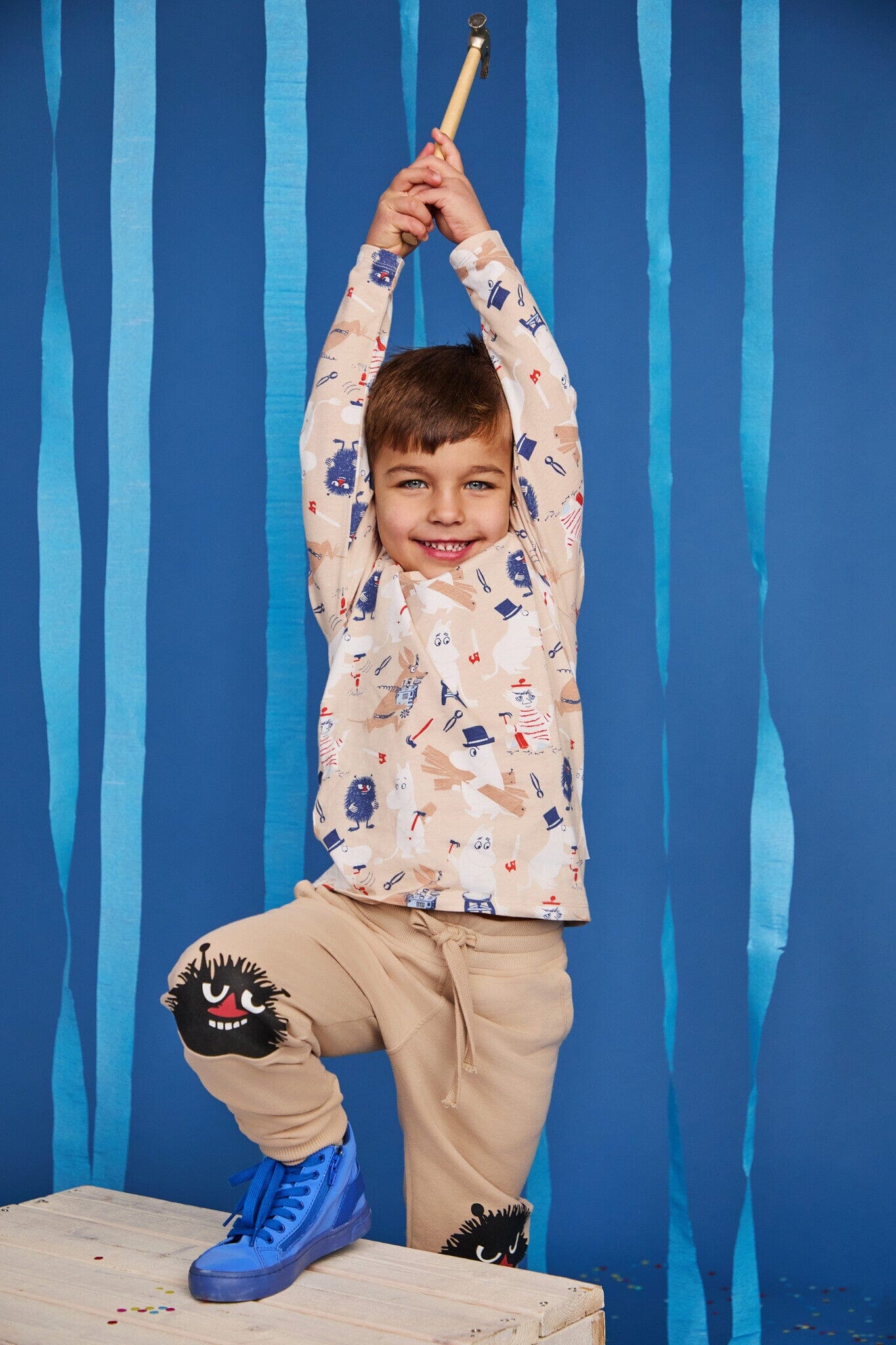 Martinex Moomin Langarmshirt braun mit Bauarbeiter-Moominfiguren Langarmshirt Moomin by Martinex