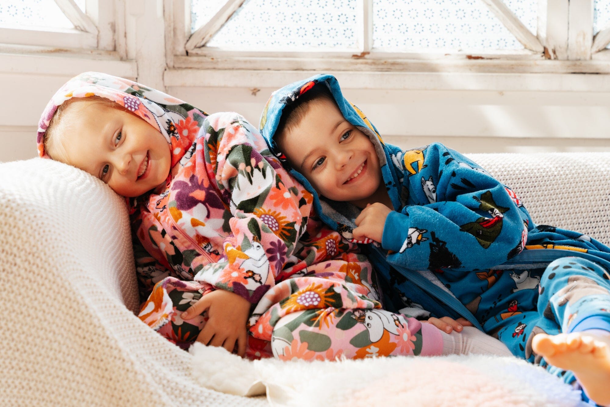 Martinex Moomin Pyjama blau Fußabdrücke Footprints © Moomin Characters Schlafanzug Moomin by Martinex