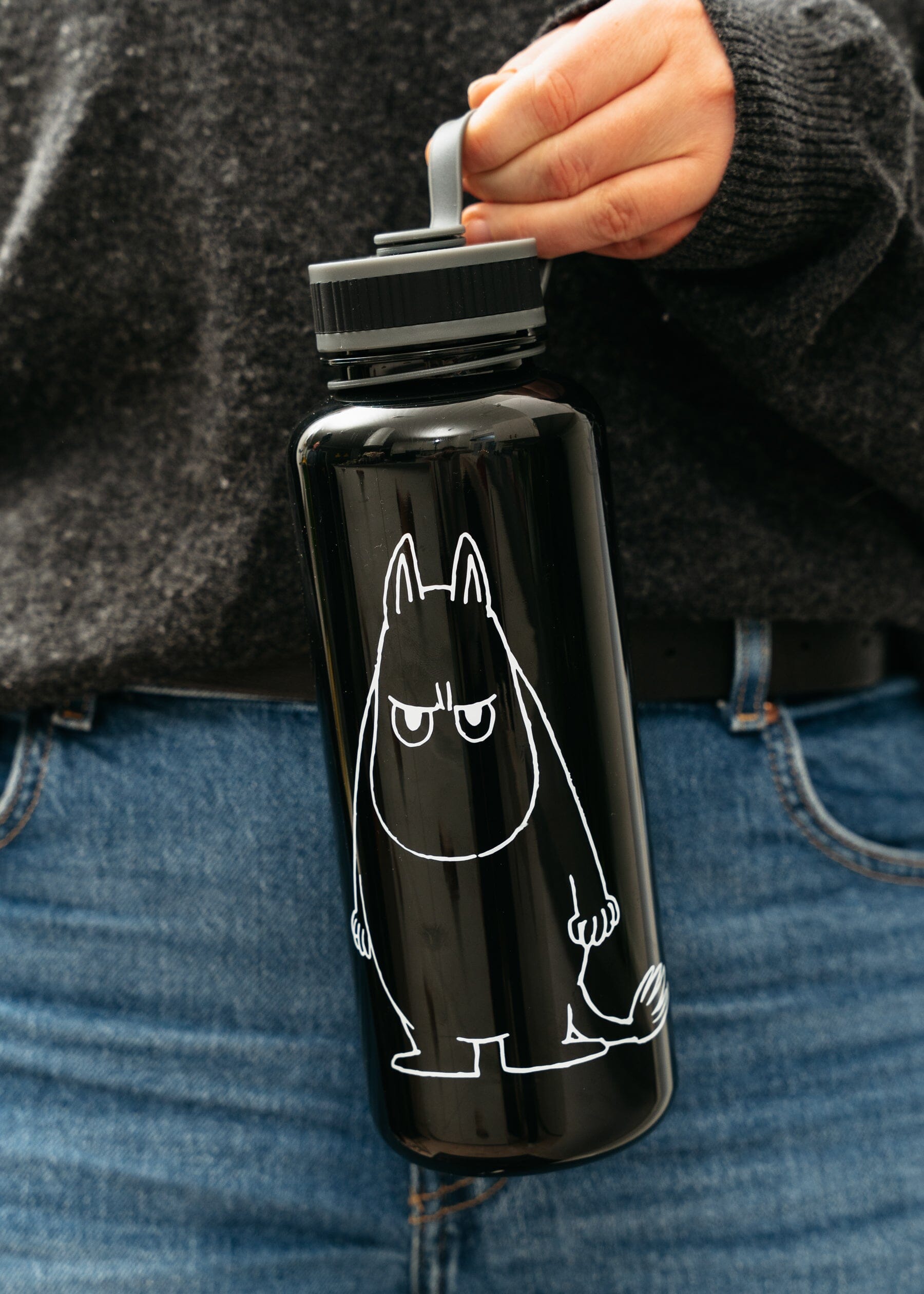 Moomin by Martinex: Wasserflasche „Angry Moomin“ 1 l – Black Becher Rätt Start