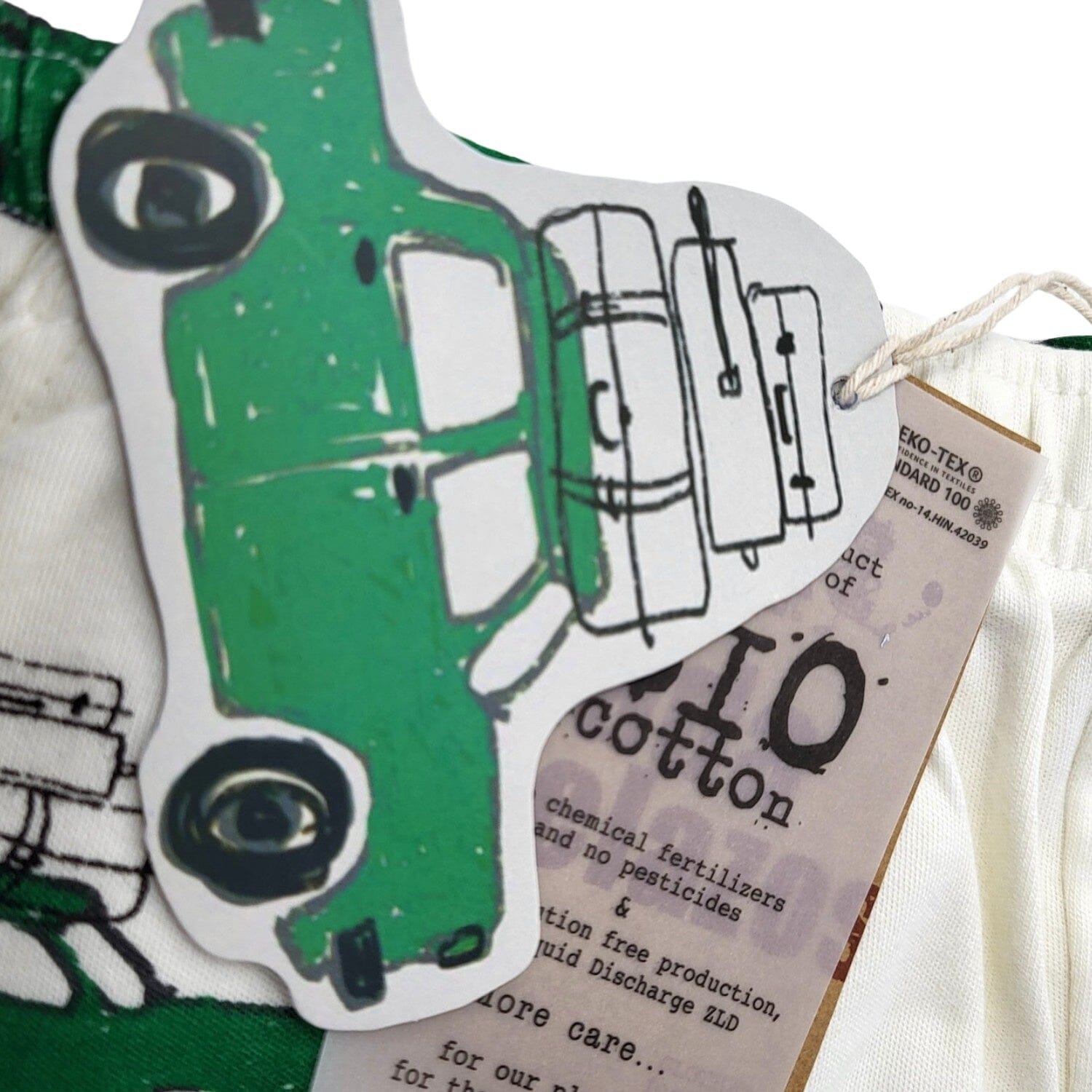 NADADELAZOS coole Kinder Shorts mit Auto Print aus Bio-Baumwolle Shorts nadadelazos