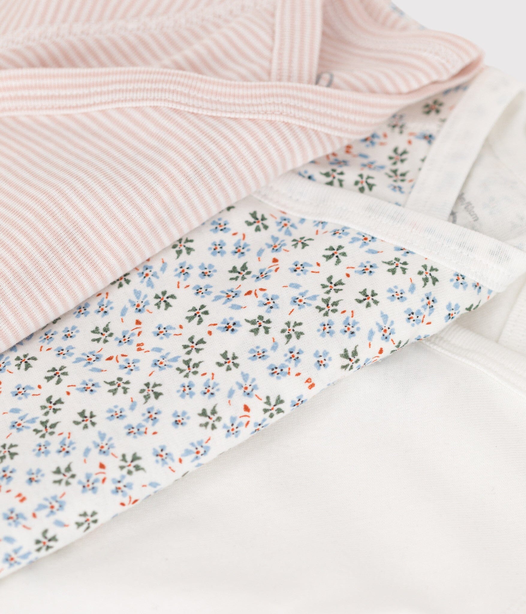 Petit Bateau Baby Wickel-Bodyset 3 Teile rosa-weiß-Blumen Spieler und Bodys Petit Bateau