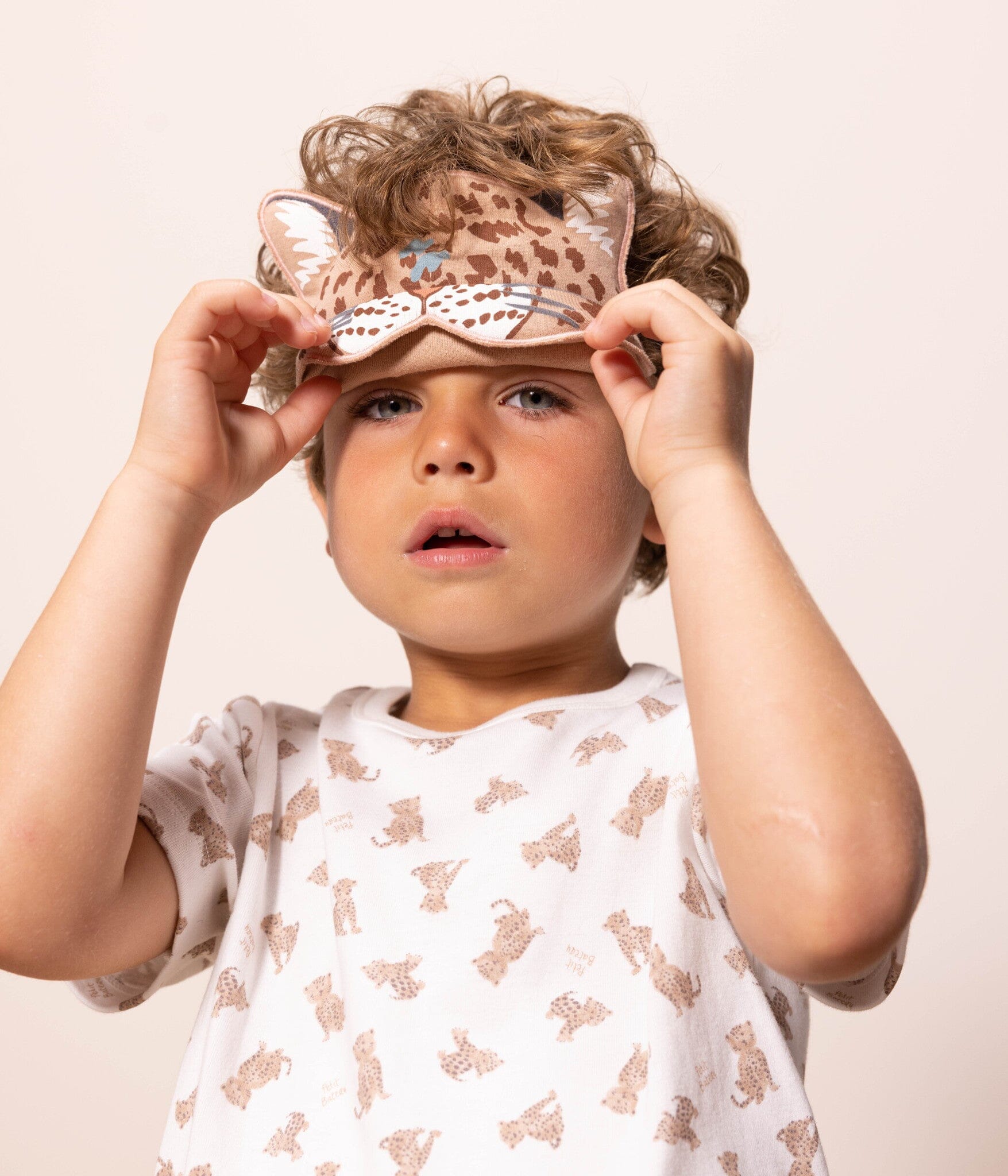 Petit Bateau Baumwoll-Pyjama mit Leoparden Print und Maske Schlafanzug Petit Bateau