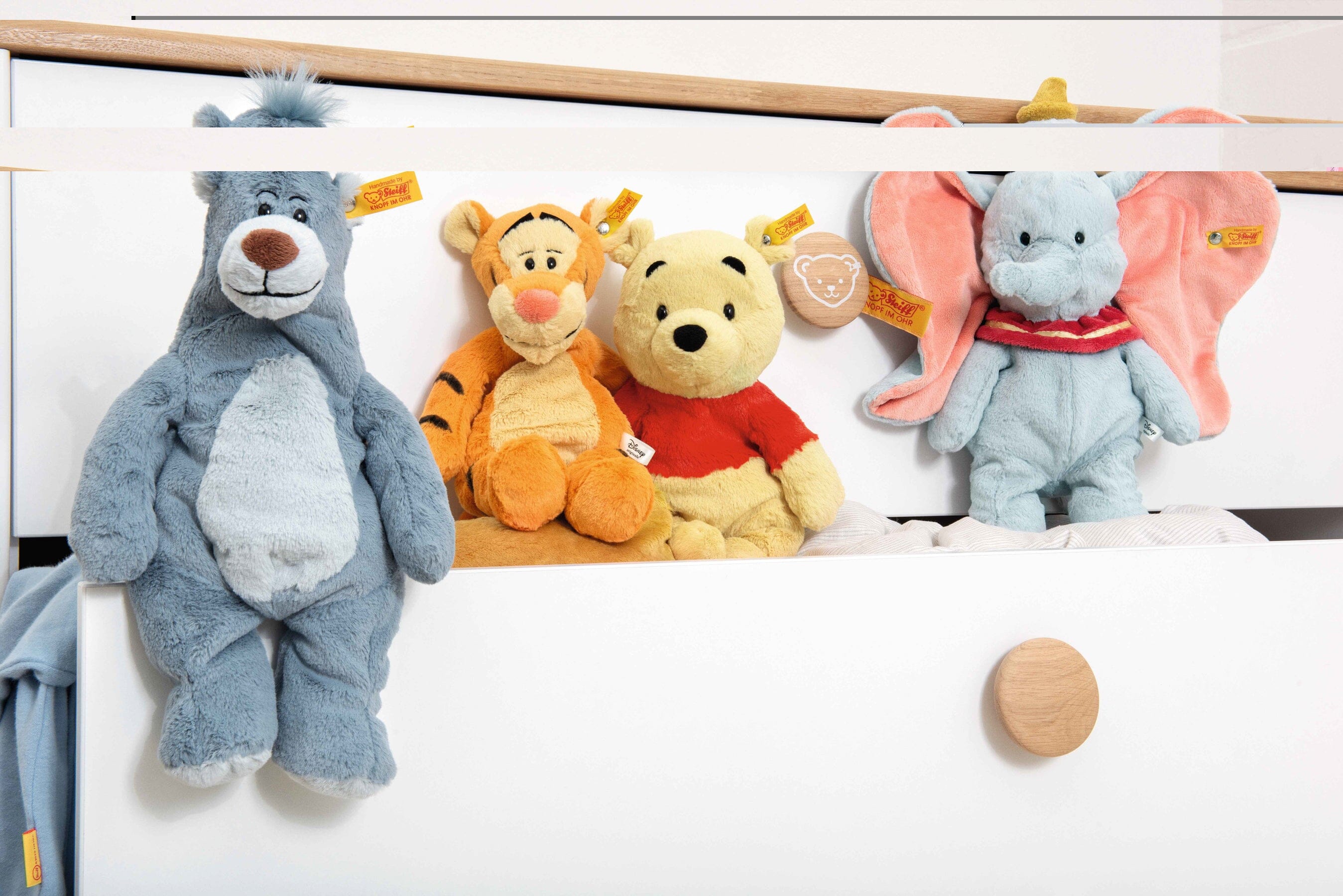 Steiff Kuscheltier Winnie Puuh Bär 29 cm – Disney ©DISNEY Kuscheltiere Steiff