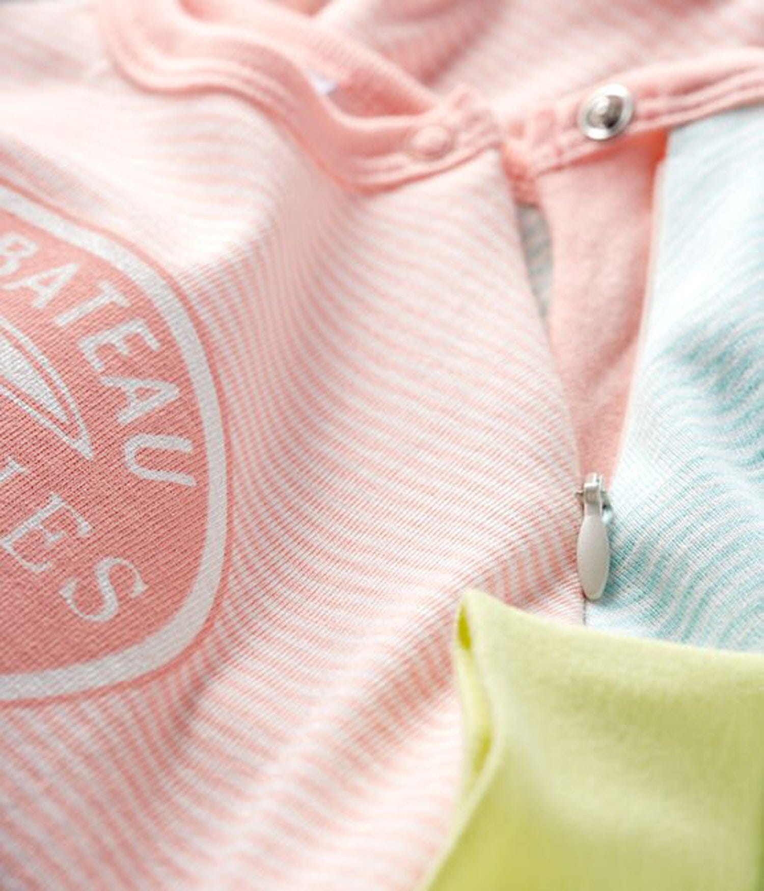 Petit Bateau Strampler ohne Fuß aus Rippstrick milleraies bunt Strampler Petit Bateau