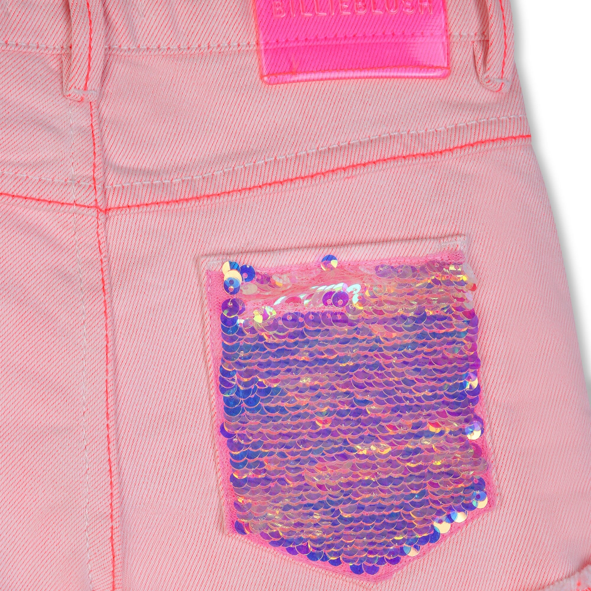 BILLIEBLUSH Shorts mit Pailletten-Tasche – Rosa Laune für aktive Tage. Shorts Billieblush 