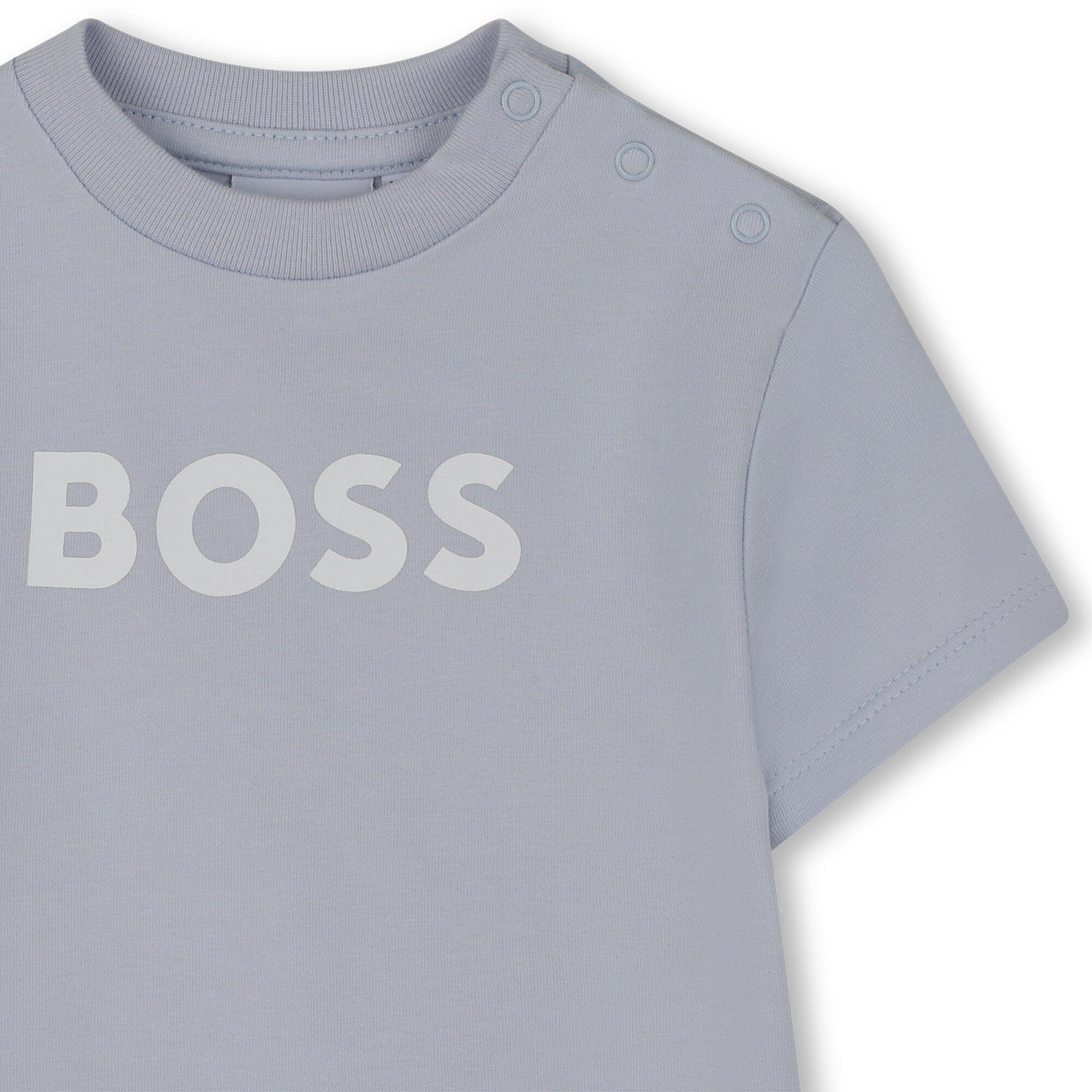 BOSS Baby T-Shirt + Shorts Set „Himmelblau“ – Logo-Shirt & Streifenshorts Baby Kombination Boss Kidswear 