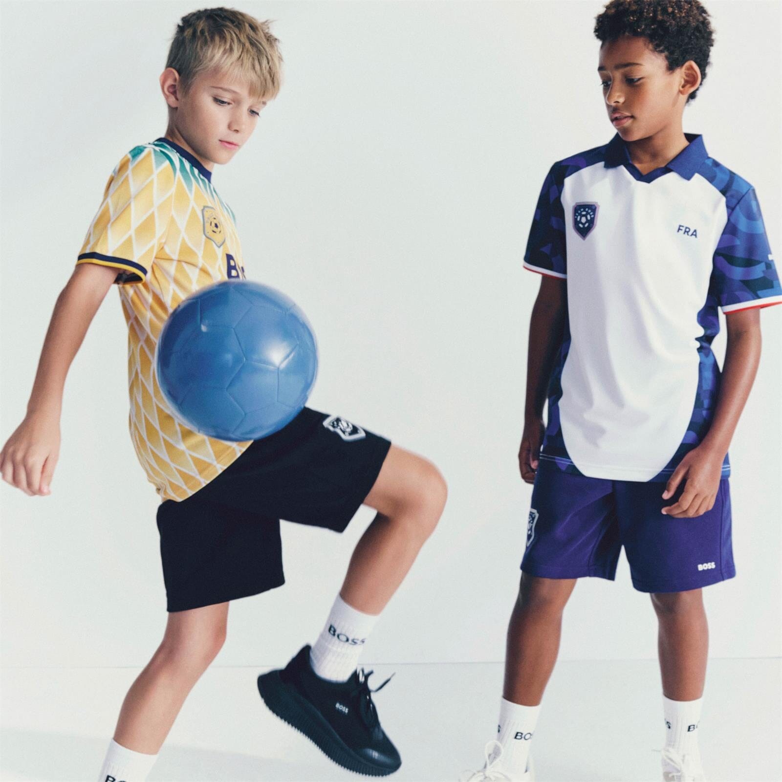 BOSS Frankreich Trikot T-Shirt Weiß Blau Kids und Teenager T-Shirt Boss Kidswear 