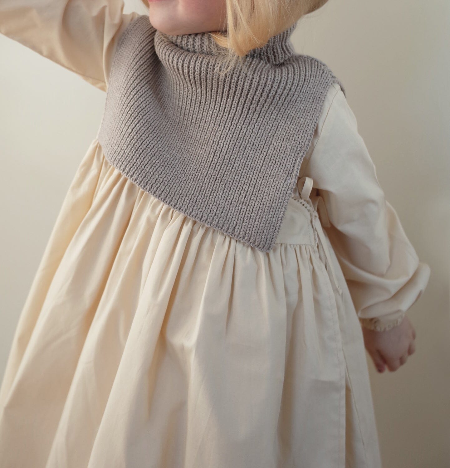 Huttelihut Nackenwärmer Ajas braun warm und weich Nackenwärmer HUTTEliHUT 