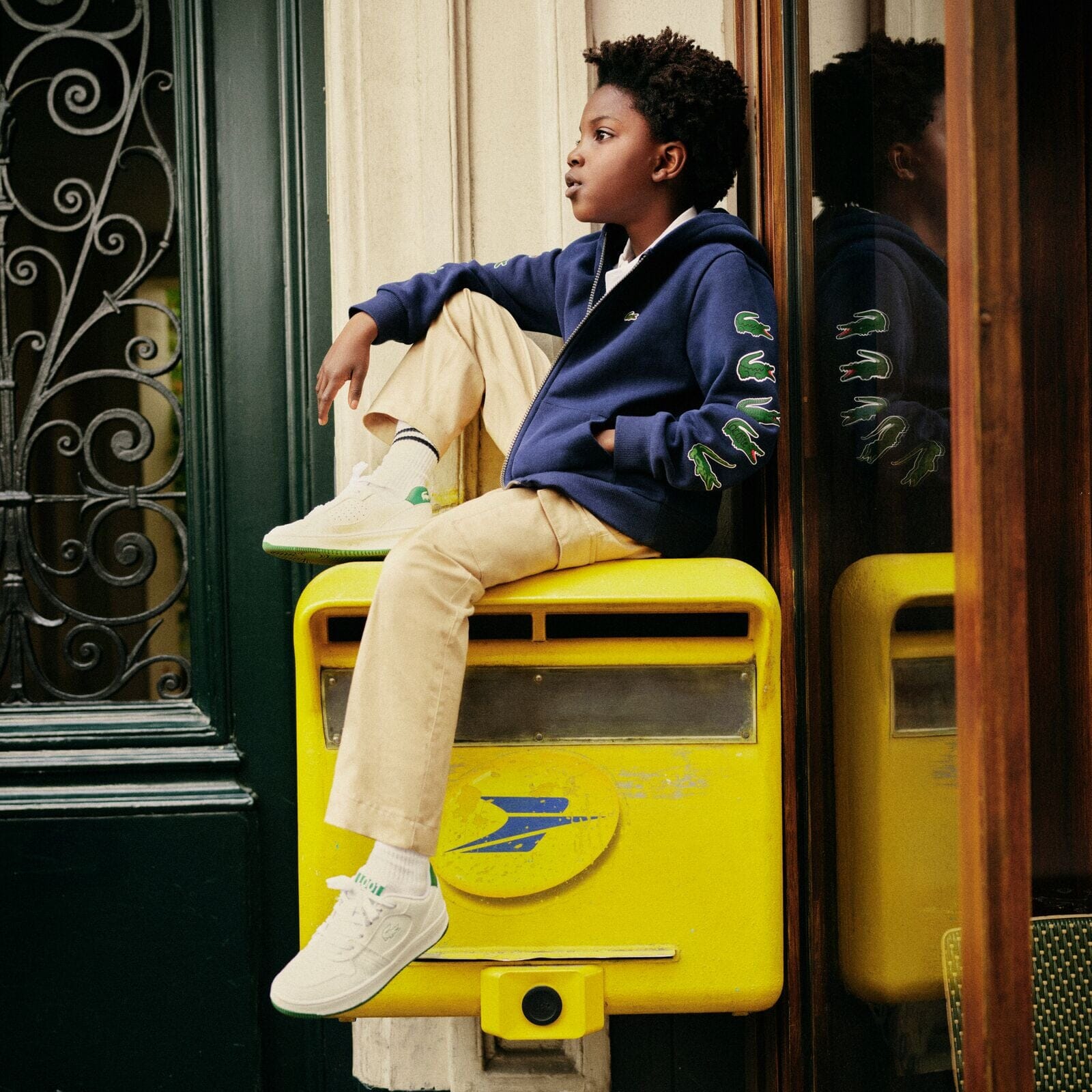 Lacoste Kids Kapuzenjacke navy mit Krokodil-Print an den Ärmeln Hoodie Lacoste 