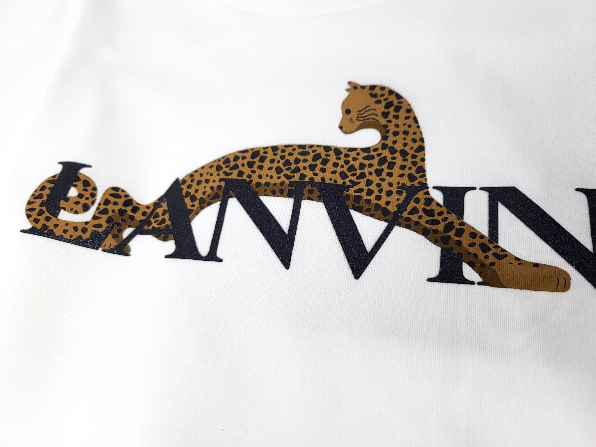 Lanvin Longsleeve weiß mit Logo und Leopardenmotiv Rundhals Langarm - Copy Langarmshirt Lanvin 
