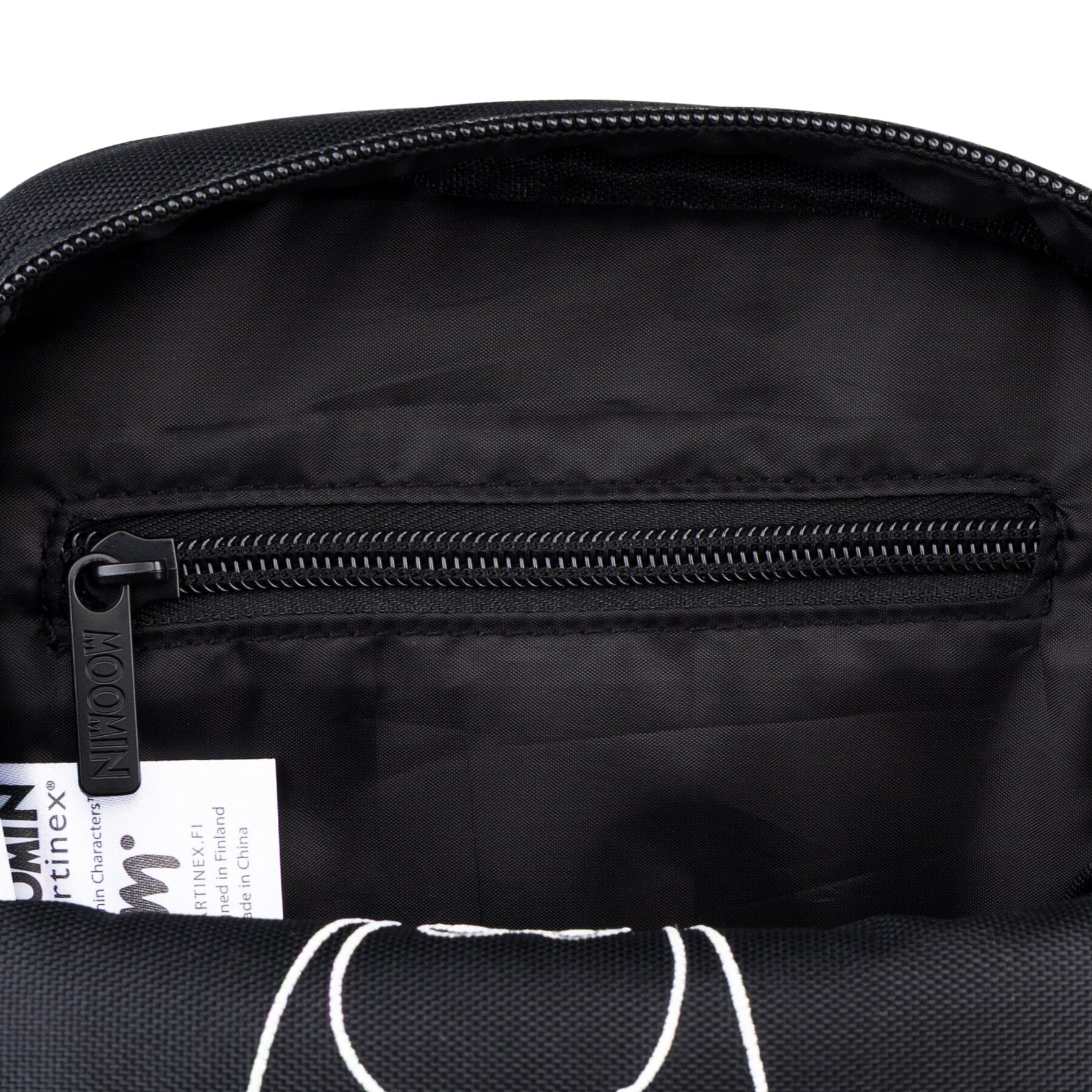 MOOMIN Umhängetasche „Viljonkka – Moomin“ Schwarz – © Moomin Characters Tasche Moomin by Martinex 