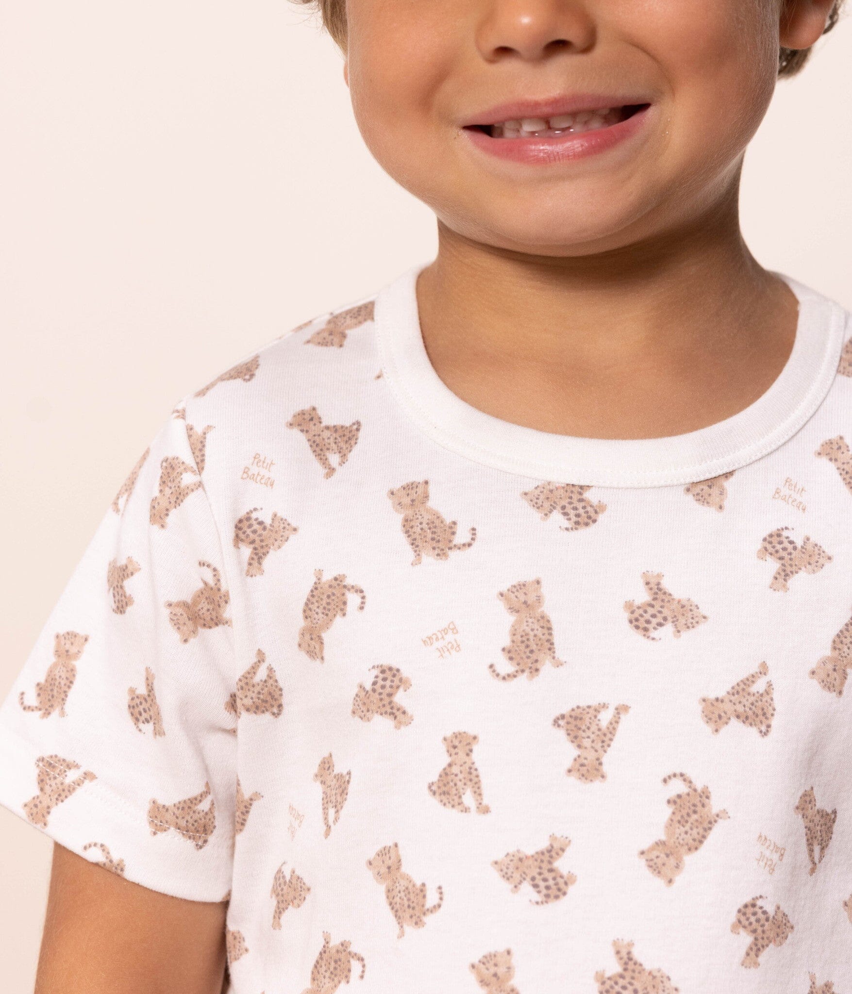Petit Bateau Baumwoll-Pyjama mit Leoparden Print und Maske Schlafanzug Petit Bateau 