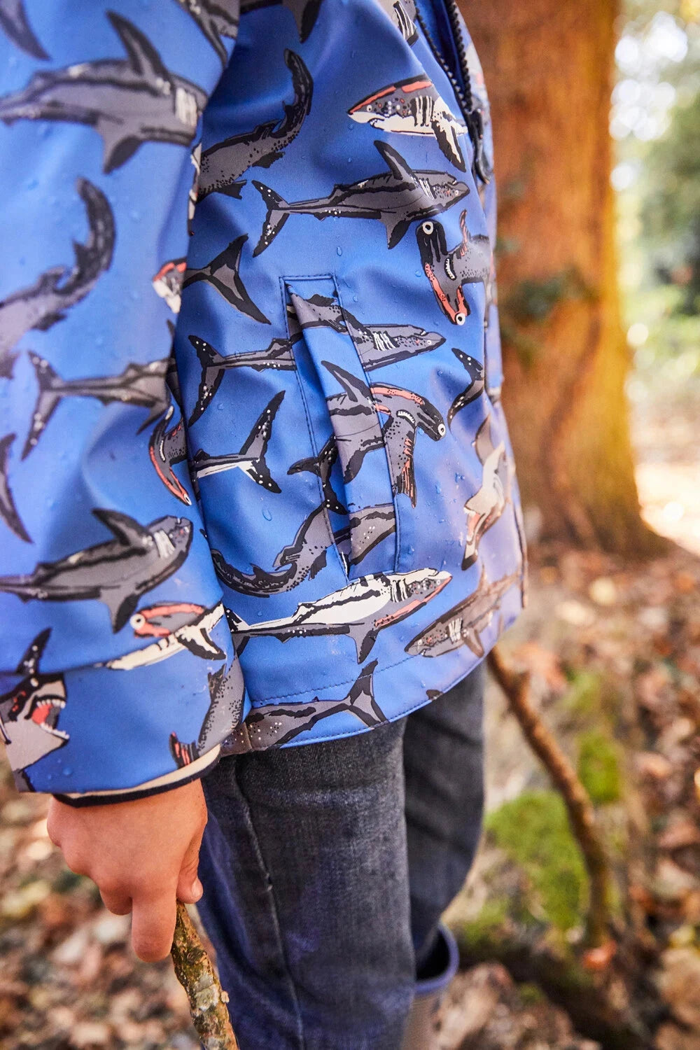 Tom Joule Regenjacke „Skipper“ blau mit Haien Regenjacken TOM JOULE 